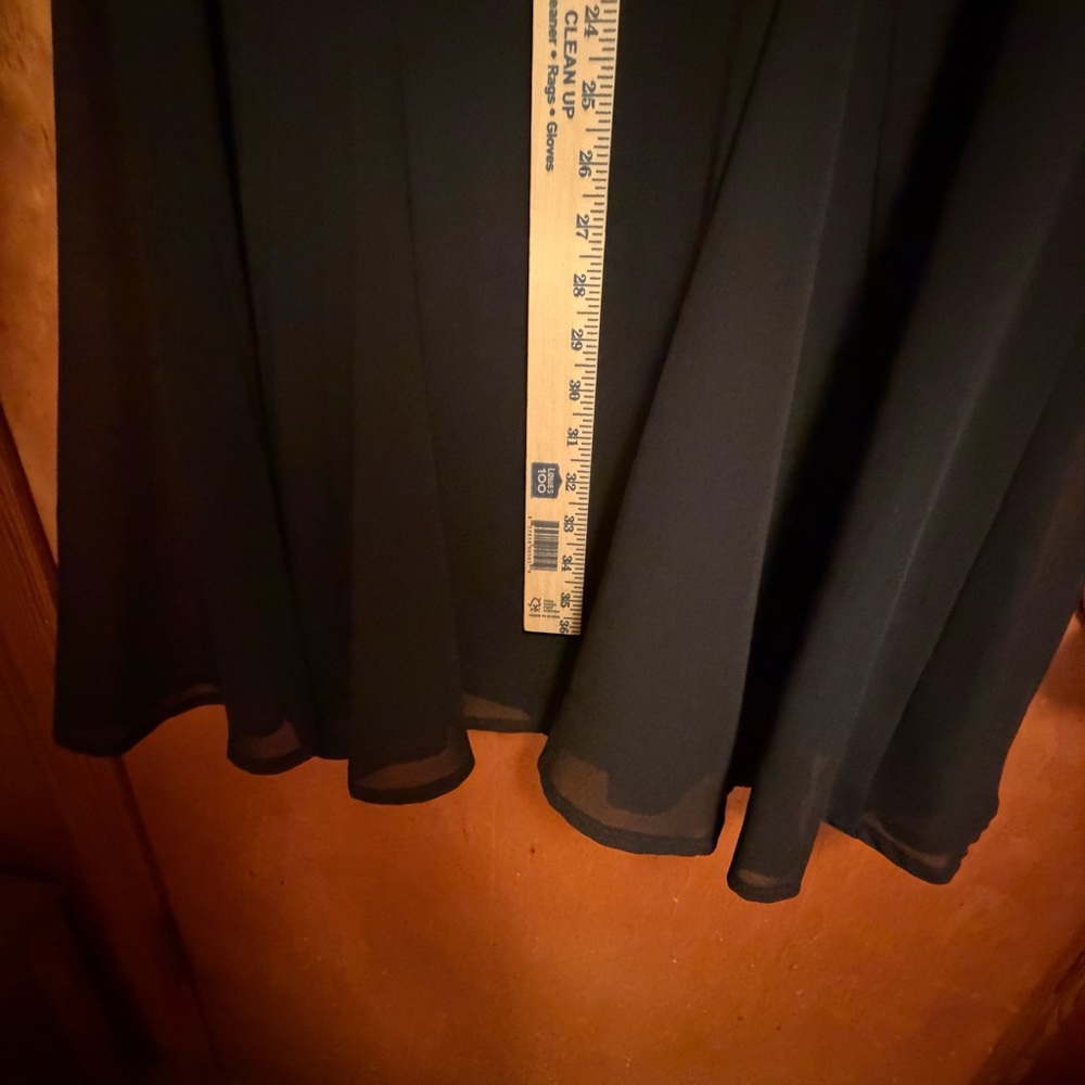 Flowing Black Maxi Skirt with Elastic Waist Vintage skirt - Picture 8 of 9